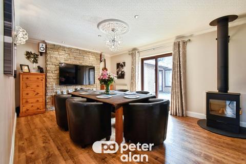 5 bedroom detached bungalow for sale, Ty Bruce Lane, Hirwaun, ABERDARE