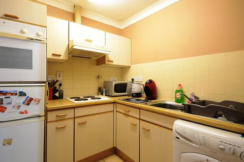 1 bedroom flat to rent, Elizabeth Court, School Road, Tilehurst, RG31