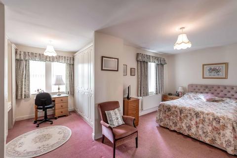 4 bedroom detached house for sale, Park Mews, Retford