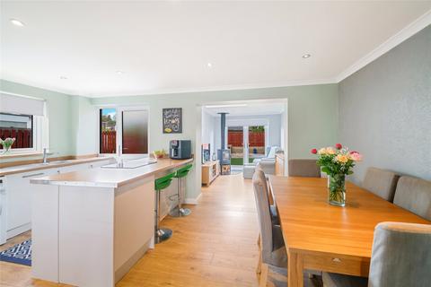 3 bedroom semi-detached house for sale, Falkland Crescent, Bishopbriggs, Glasgow, East Dunbartonshire, G64