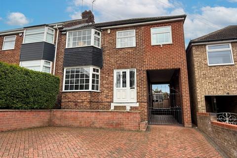 4 bedroom semi-detached house for sale, West Hill, Kimberworth, S61