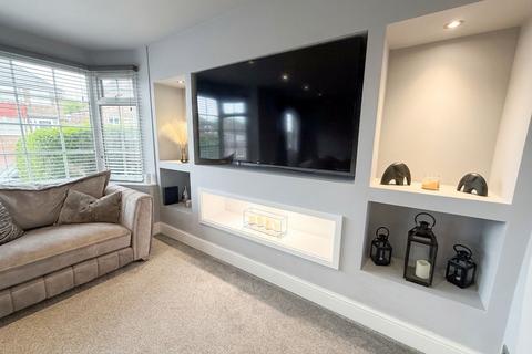 4 bedroom semi-detached house for sale, West Hill, Kimberworth, S61