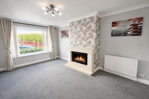 3 bedroom semi-detached house for sale, Heathmoor Way., Illingworth, Halifax