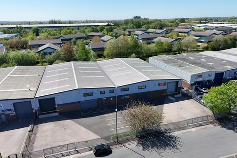 Warehouse to rent, Textilose Rd Manchester M17 1WA