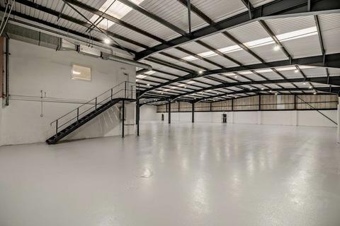 Warehouse to rent, Textilose Rd Manchester M17 1WA