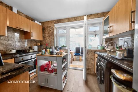 undefined, Pine Road, London