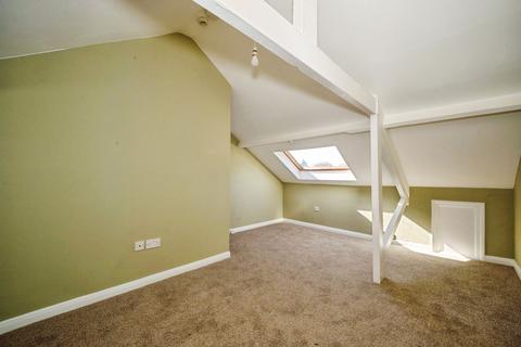 1 bedroom apartment to rent, West Parade, Lincolnshire DN31