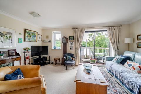 1 bedroom flat for sale, Waterside Court, Alton, Hampshire, GU34