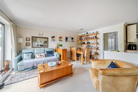 1 bedroom flat for sale, Waterside Court, Alton, Hampshire, GU34