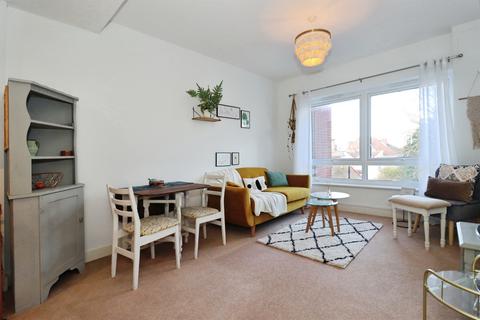 2 bedroom flat for sale, Nags Head Hill, Bristol