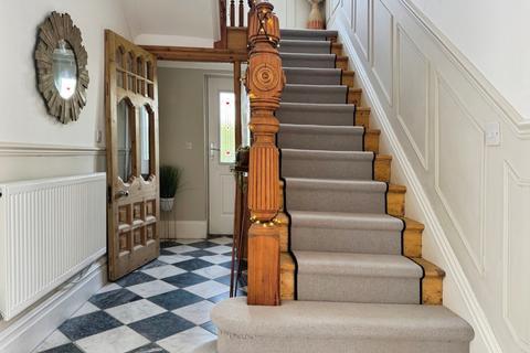 4 bedroom semi-detached house for sale, Hazelmere Road, Sketty, Swansea, West Glamorgan, SA2 0SN