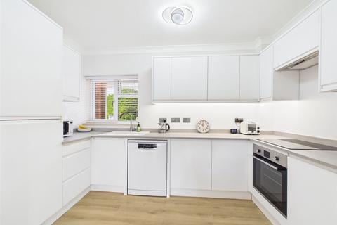 2 bedroom apartment for sale, Bure Lane, Christchurch, Dorset, BH23