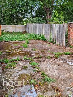 4 bedroom terraced house for sale, Westwood Road, Ilford