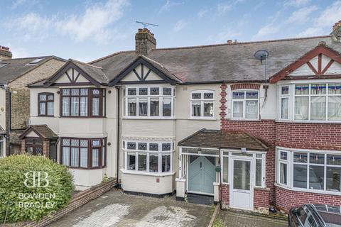 Norbury Gardens, Chadwell Heath, RM6