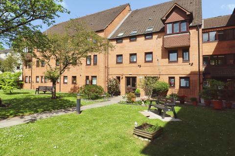 Flat - Wordsworth Avenue, Cardiff, CF24