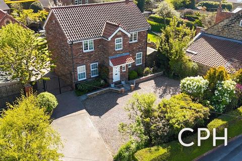 3 bedroom detached house for sale, Scalby Road, Scalby, YO13