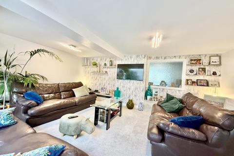 4 bedroom house for sale, 14 Chewton Common Road, Christchurch BH23