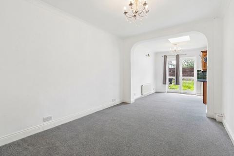 4 bedroom semi-detached house for sale, Star Road, Uxbridge, UB10