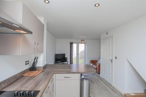 2 bedroom end of terrace house for sale, De La Warr Drive, Banbury, OX16 1BF