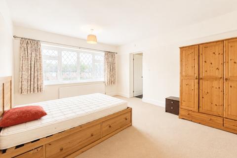 4 bedroom detached house for sale, Greenhill Avenue, Luton, Bedfordshire, LU2 7DN