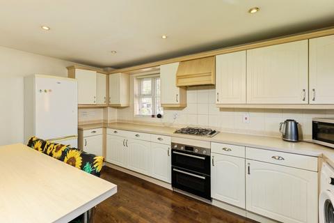 4 bedroom detached house for sale, Leonardslee Crescent, Newbury, RG14