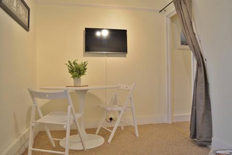 2 bedroom apartment to rent, Cross Street, Oxfordshire OX4