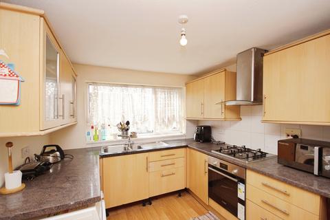4 bedroom end of terrace house for sale, East Park Drive, BRISTOL, BS5