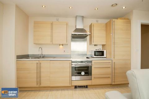 2 bedroom flat for sale, Ferry Court, Cardiff