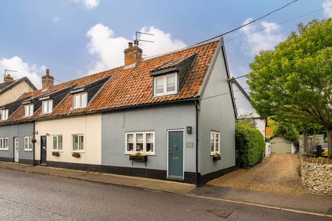 2 bedroom end of terrace house for sale, The Street, Harleston IP20