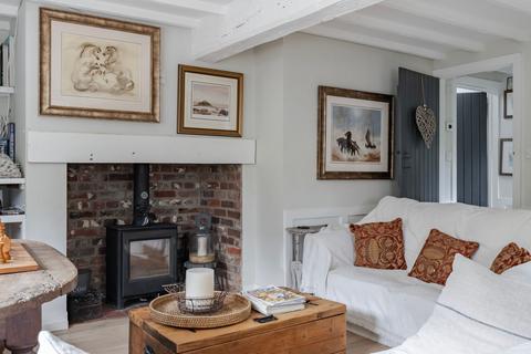 2 bedroom end of terrace house for sale, The Street, Harleston IP20