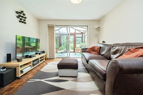 4 bedroom link detached house for sale, Chiltern Gardens, Leighton Buzzard, Bedfordshire, LU7