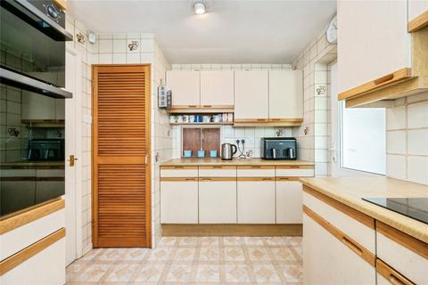 4 bedroom link detached house for sale, Chiltern Gardens, Leighton Buzzard, Bedfordshire, LU7