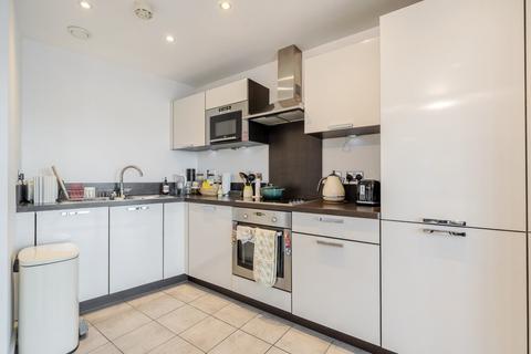 2 bedroom flat for sale, Surrey Quays Road, London, SE16