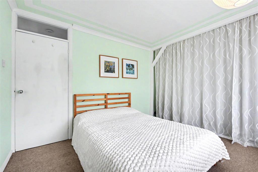 House in Nottingham, Bestwood Park Estate - View 5