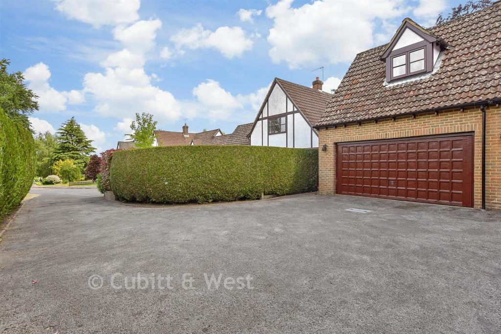 Driveway/Parking