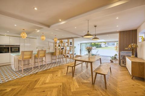4 bedroom detached house for sale, Waldron Road, Broadstairs, CT10