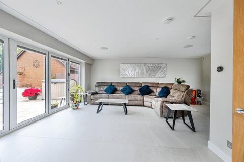 4 bedroom detached house for sale, Tabard Gardens, Newport Pagnell