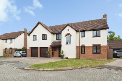 4 bedroom detached house for sale, Tabard Gardens, Newport Pagnell
