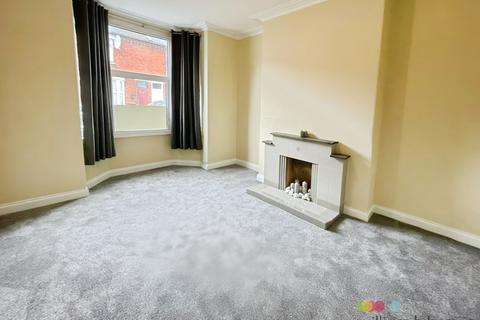 3 bedroom terraced house to rent, Eastbourne Street, LINCOLN