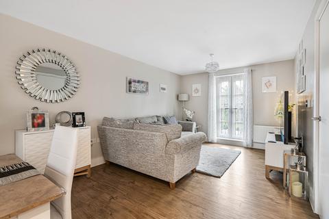 2 bedroom apartment for sale, Beatrice Square, Tadworth, KT20