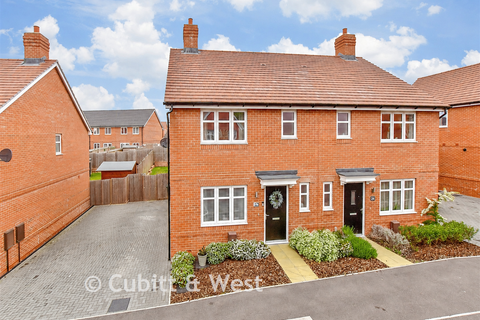 3 bedroom semi-detached house for sale, Nine Acres, West Broyle, Chichester, West Sussex