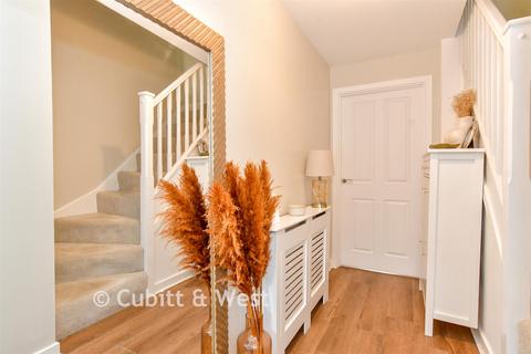 3 bedroom semi-detached house for sale, Nine Acres, West Broyle, Chichester, West Sussex