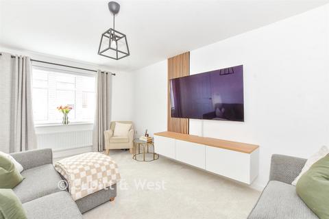 3 bedroom semi-detached house for sale, Nine Acres, Chichester PO19