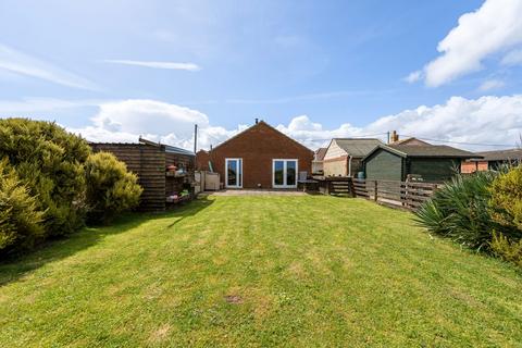 4 bedroom detached bungalow for sale, Ostend Gap, Walcott