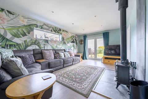 4 bedroom detached bungalow for sale, Ostend Gap, Walcott
