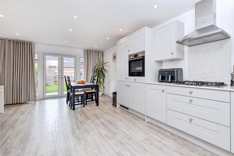 3 bedroom end of terrace house for sale, Croxton Square, BICESTER, Oxfordshire, OX26