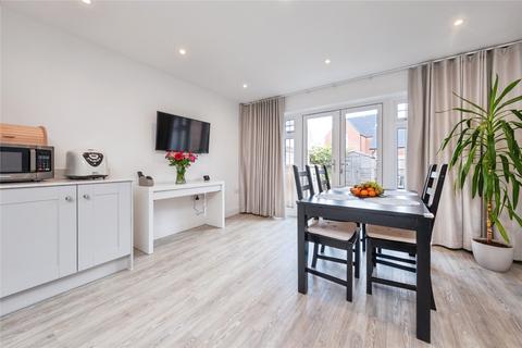 3 bedroom end of terrace house for sale, Croxton Square, BICESTER, Oxfordshire, OX26