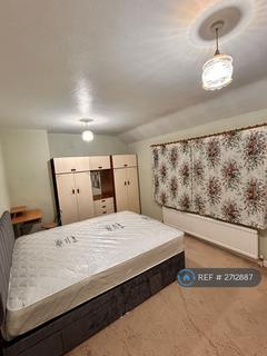 2 bedroom terraced house to rent, Cornworthy Road, Dagenham, RM8