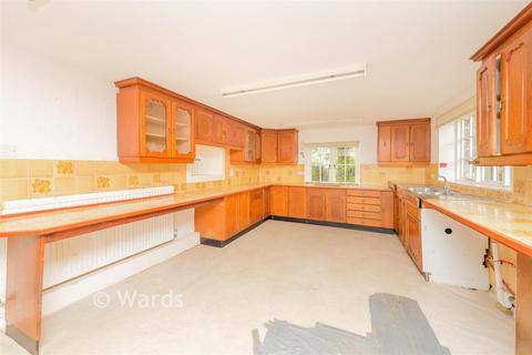 4 bedroom detached house for sale, Pilgrims Way, Rochester ME1