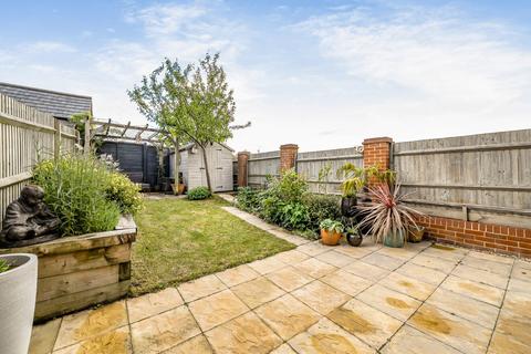 2 bedroom end of terrace house for sale, Jardine Place, Bracknell, Berkshire
